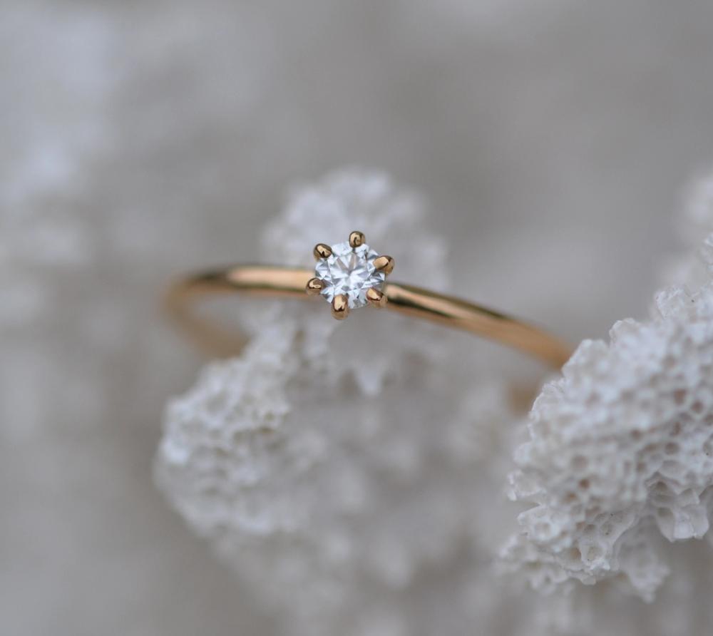 Nangi fine jewelry - white ring i gull