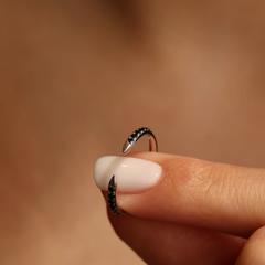 Nangi fine jewelry - black sapphire ring in white gold