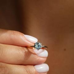 Nangi fine jewelry - grey ring in yellow gold