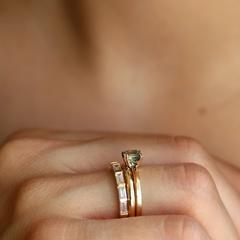 Nangi fine jewelry - teal / Peacock ring in yellow gold