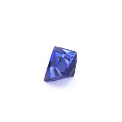 Nangi fine jewelry - blue gemstone in gold