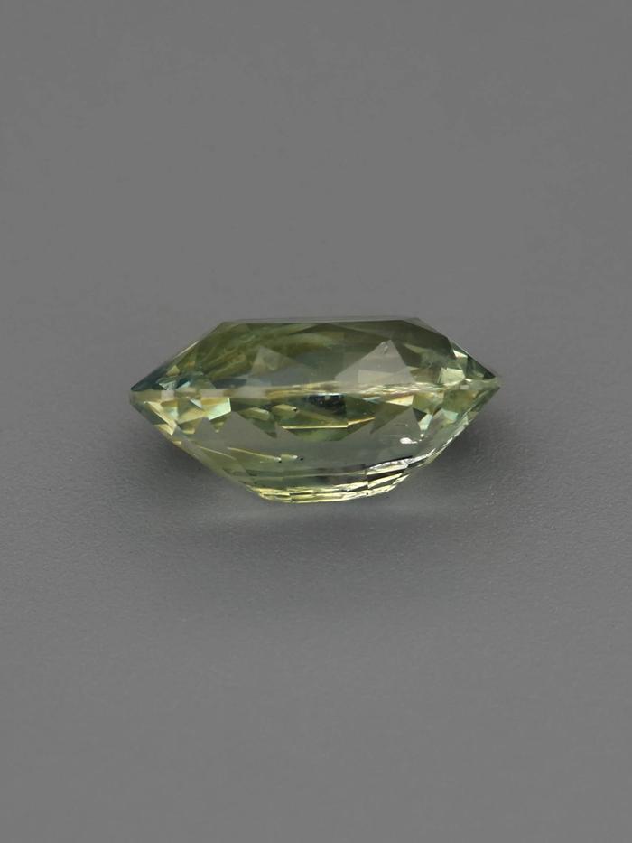 Nangi fine jewelry - yellow sapphire gemstone in gold