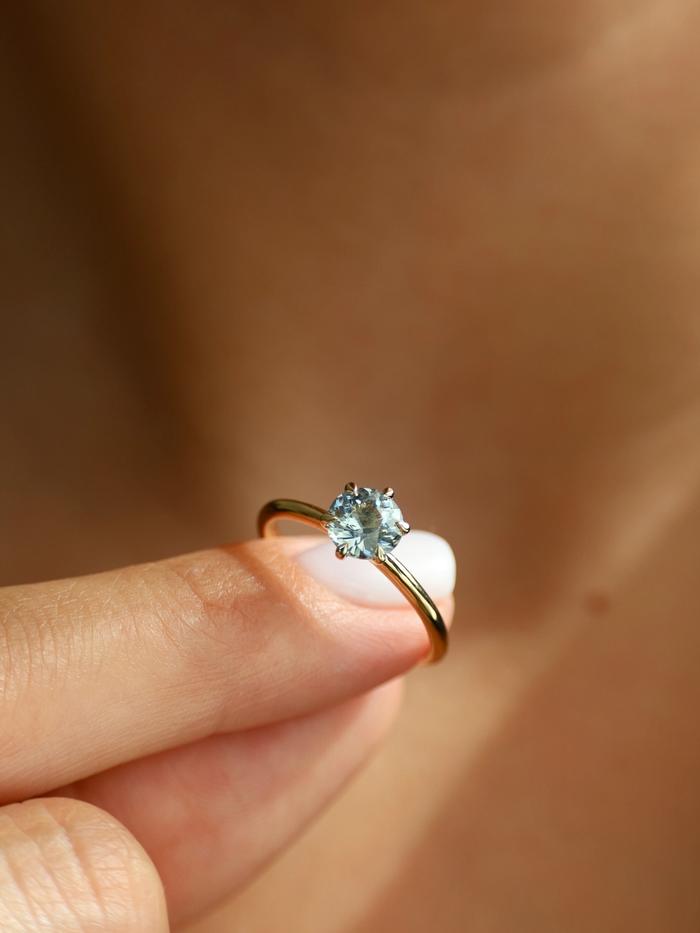 Nangi fine jewelry - grey ring in yellow gold