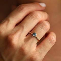 Nangi fine jewelry - teal / Peacock ring in yellow gold
