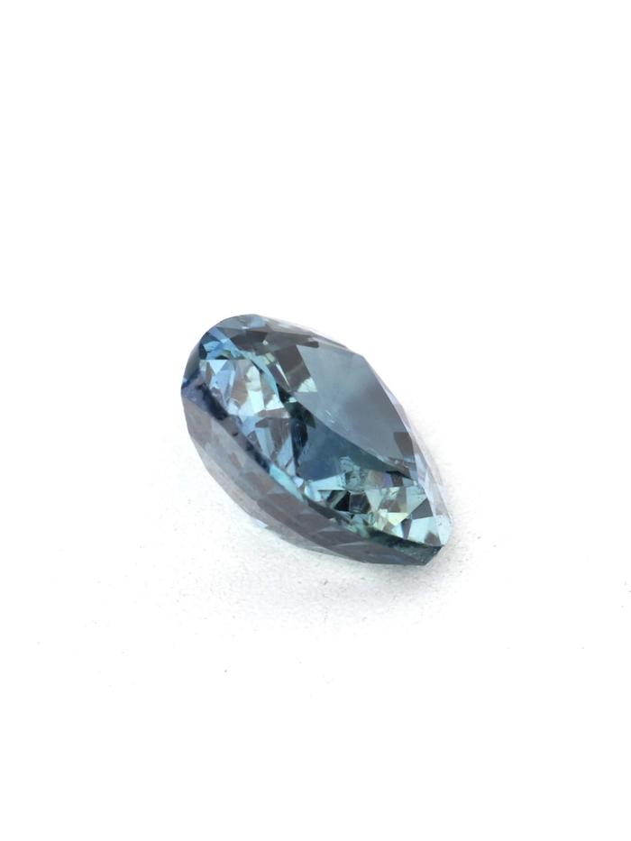 Nangi fine jewelry - blue gemstone in gold