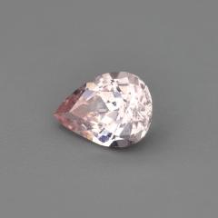 Nangi fine jewelry - pink gemstone in gold