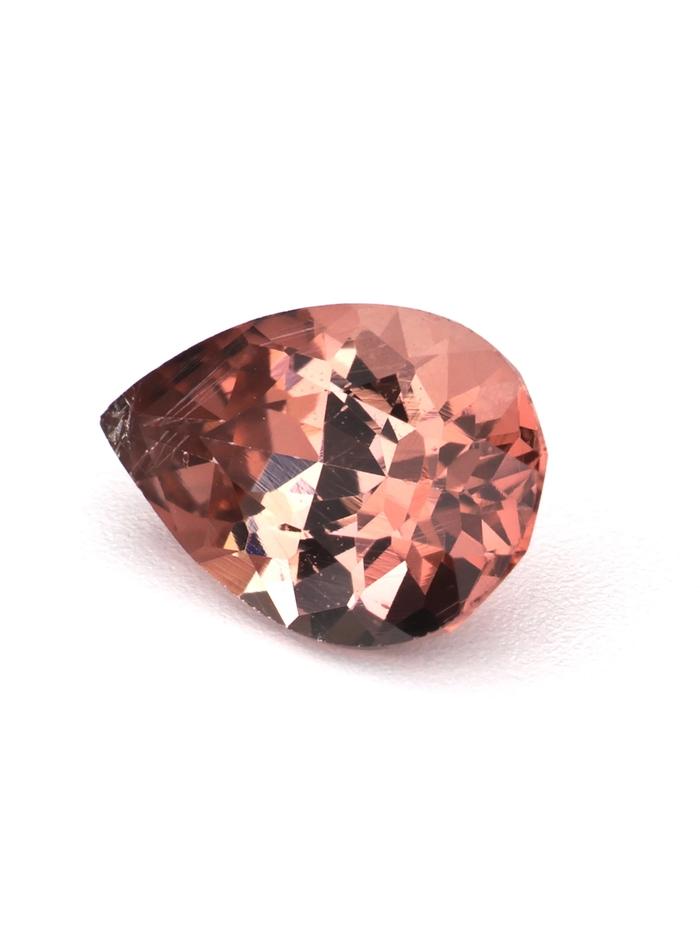 Nangi fine jewelry - pink gemstone in gold