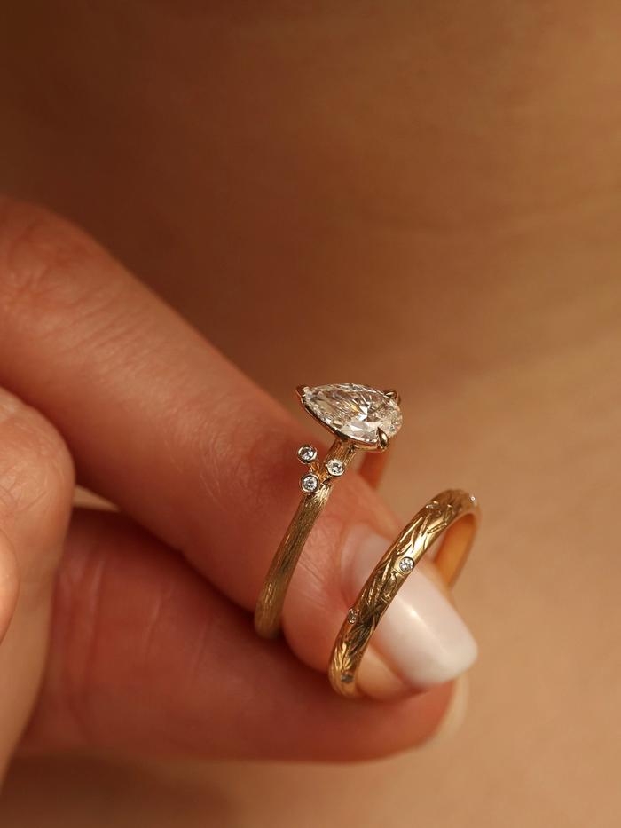 Nangi fine jewelry - ring in yellow gold