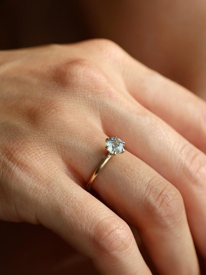 Nangi fine jewelry - grey ring in yellow gold