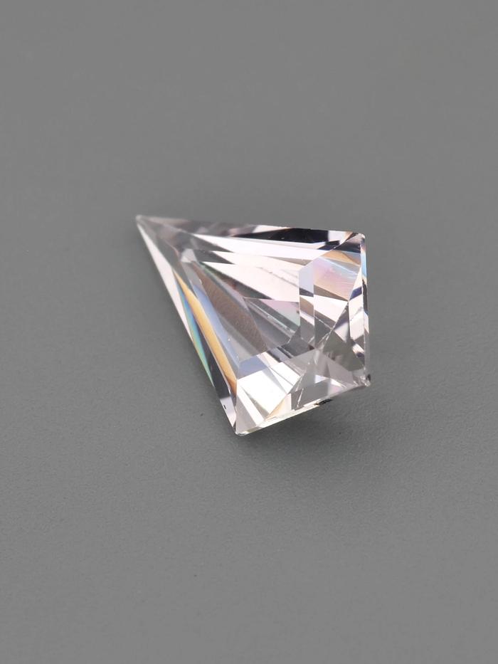 Nangi fine jewelry - champagne gemstone in gold