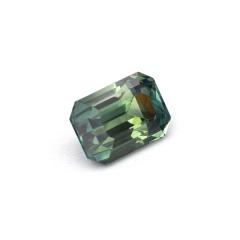 Nangi fine jewelry - green sapphire gemstone in gold