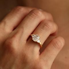 Nangi fine jewelry - white ring in gold