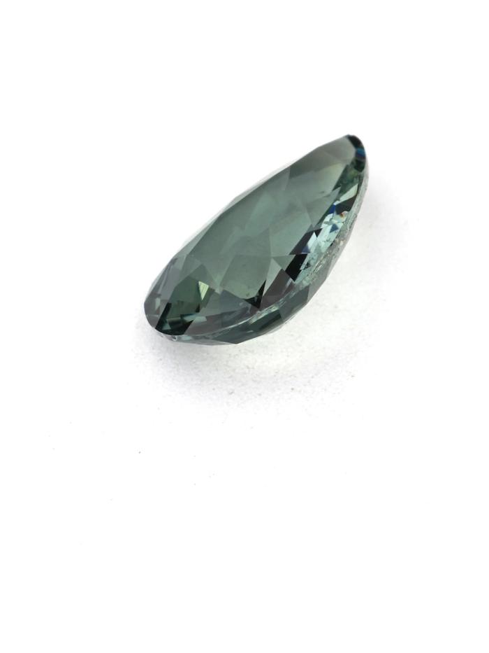 Nangi fine jewelry - green gemstone in gold