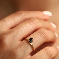 Nangi fine jewelry - teal / Peacock ring in yellow gold