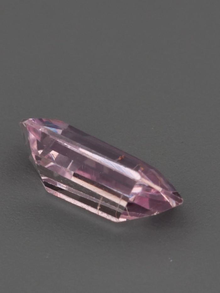 Nangi fine jewelry - pink gemstone in gold