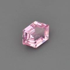 Nangi fine jewelry - pink gemstone in gold