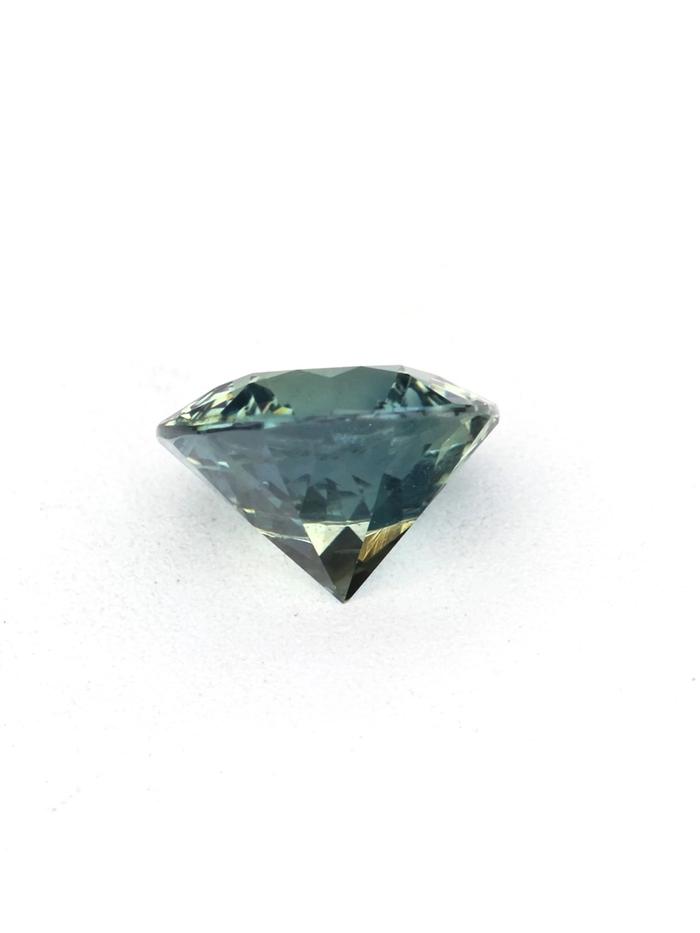Nangi fine jewelry - green gemstone in gold