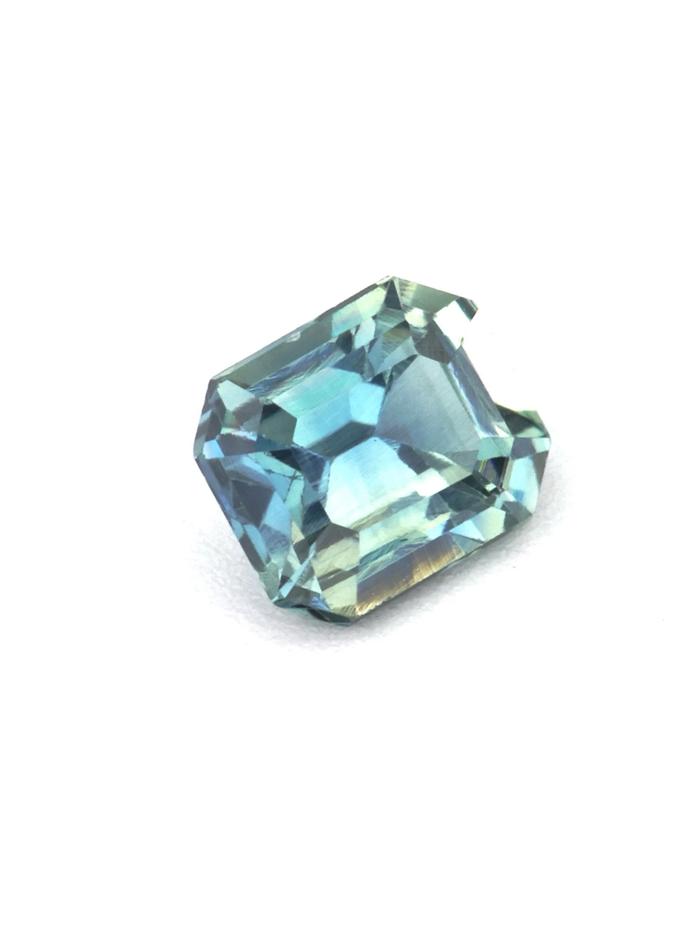 Nangi fine jewelry - teal / Peacock gemstone in gold