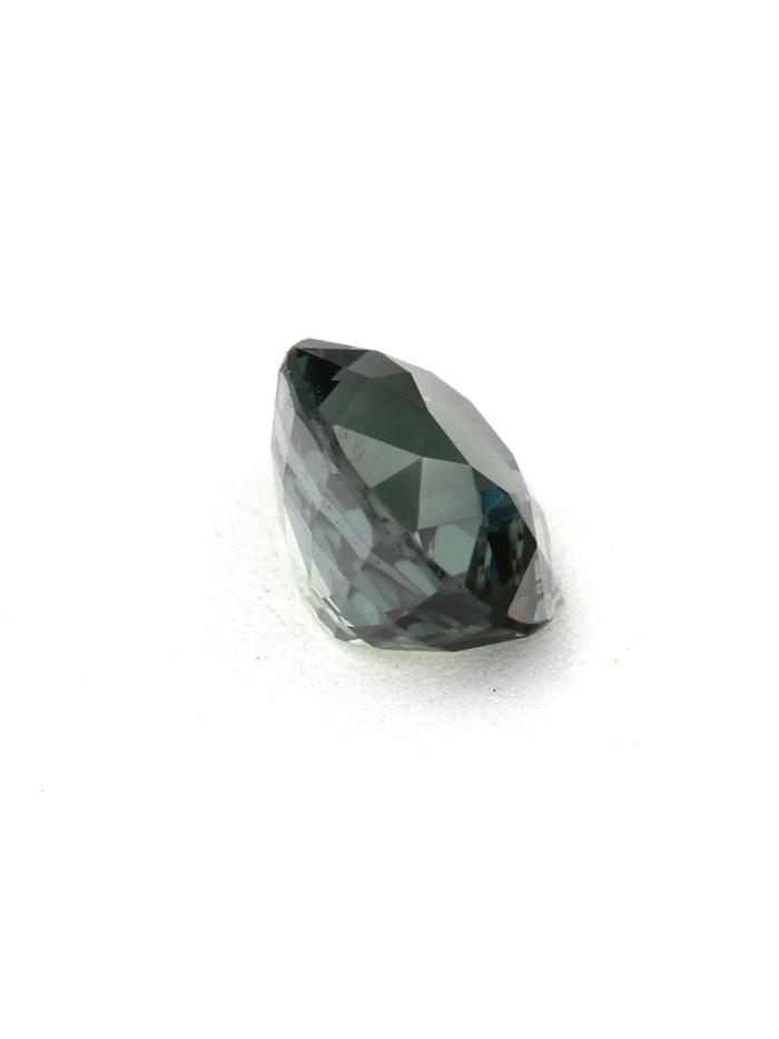 Nangi fine jewelry - green sapphire gemstone in gold