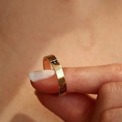 Nangi fine jewelry - black sapphire ring in gold
