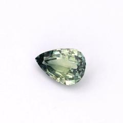 Nangi fine jewelry - green sapphire gemstone in gold