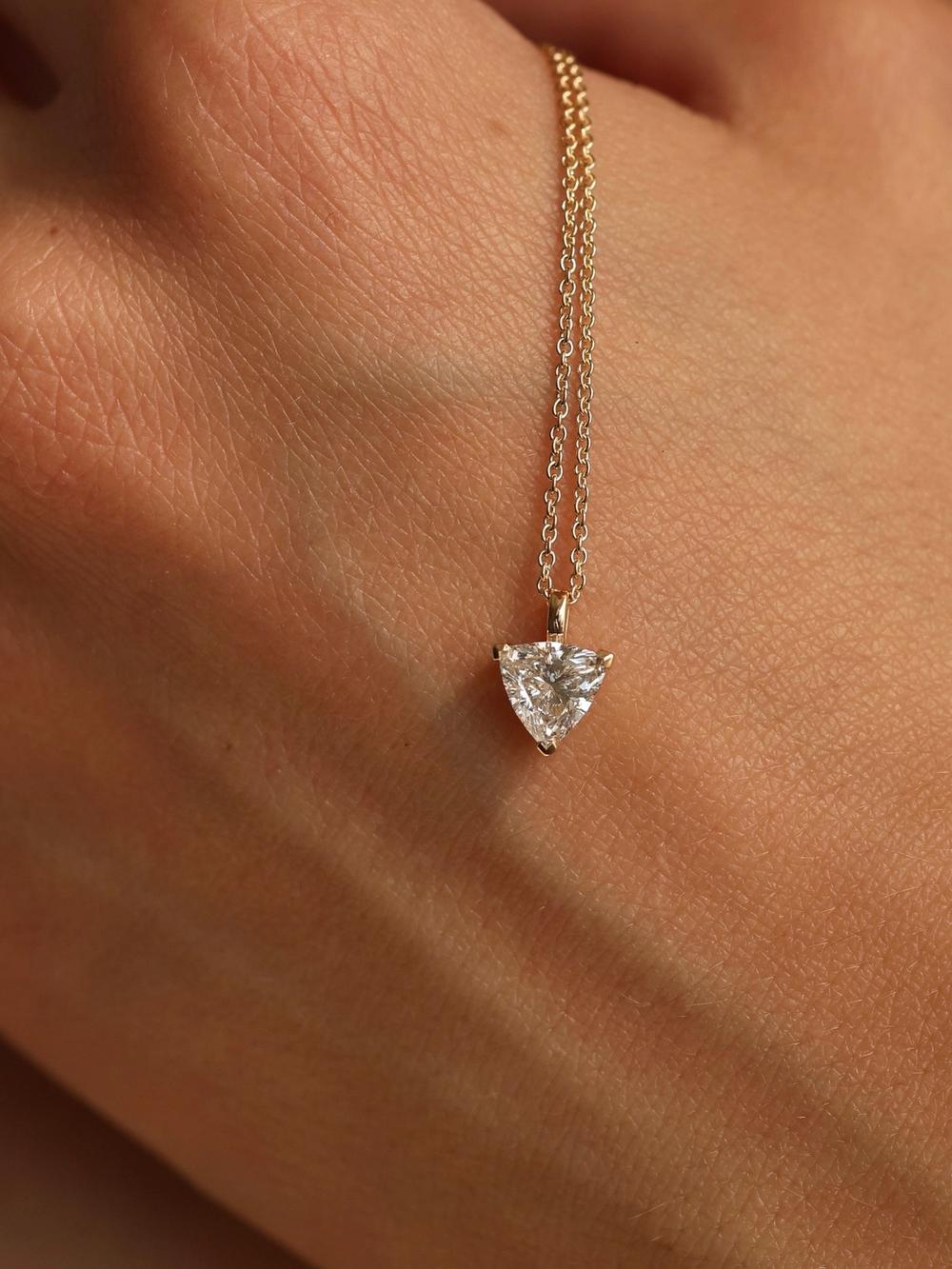 Trillion Diamond Swan Chain