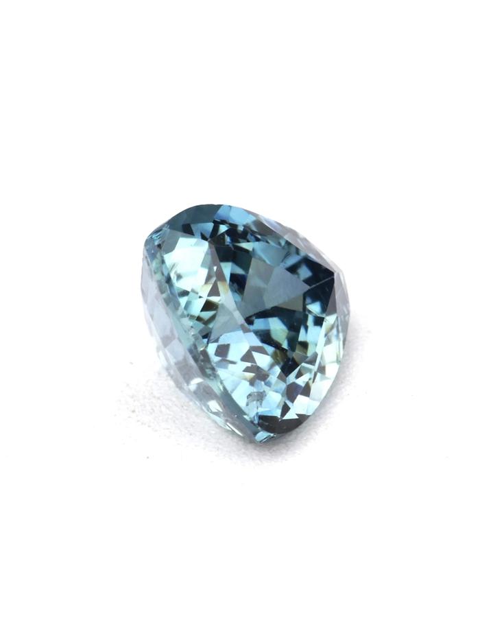 Nangi fine jewelry - blue gemstone in gold