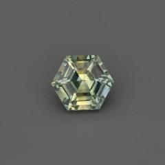 Nangi fine jewelry - green gemstone in gold
