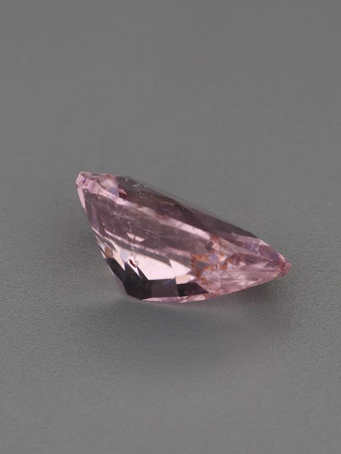 Nangi fine jewelry - pink gemstone in gold
