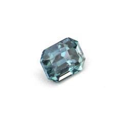 Nangi fine jewelry - teal / Peacock sapphire gemstone in gold