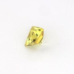 Nangi fine jewelry - yellow gemstone in gold