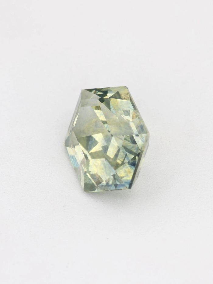 Nangi fine jewelry - green sapphire gemstone in gold