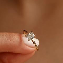 Nangi fine jewelry - white ring in gold