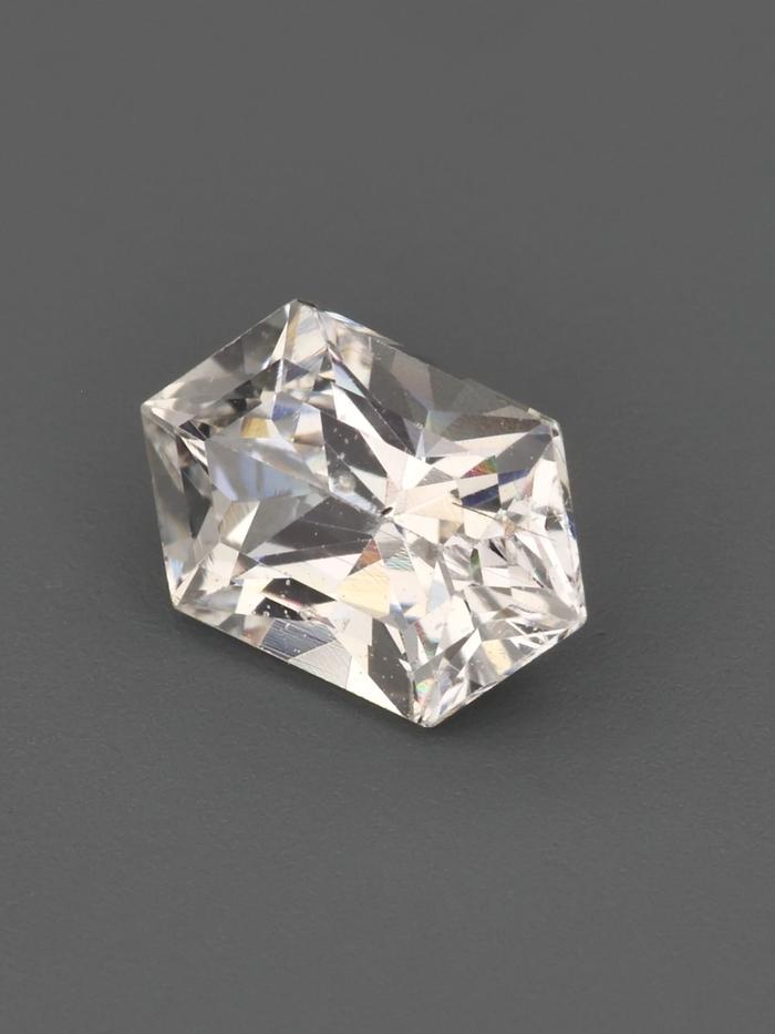 Nangi fine jewelry - champagne gemstone in gold