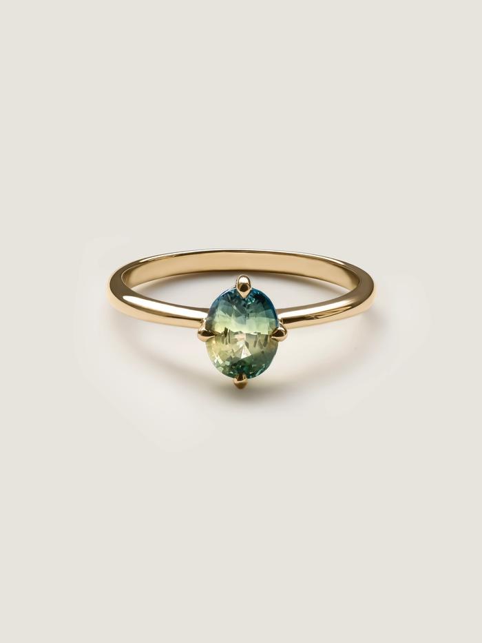 Nangi fine jewelry - green sapphire ring in yellow gold