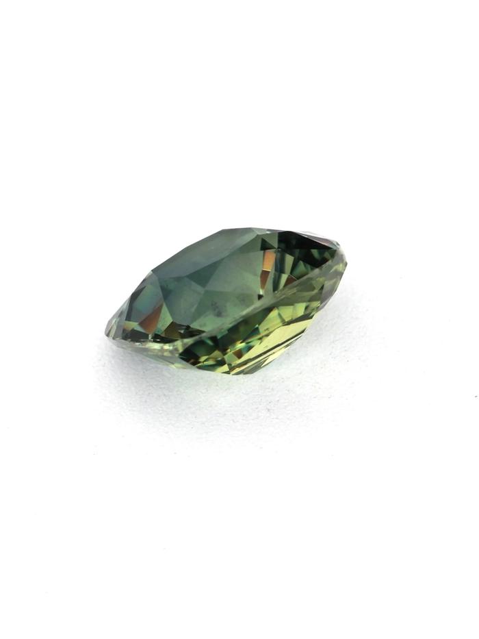 Nangi fine jewelry - green gemstone in gold