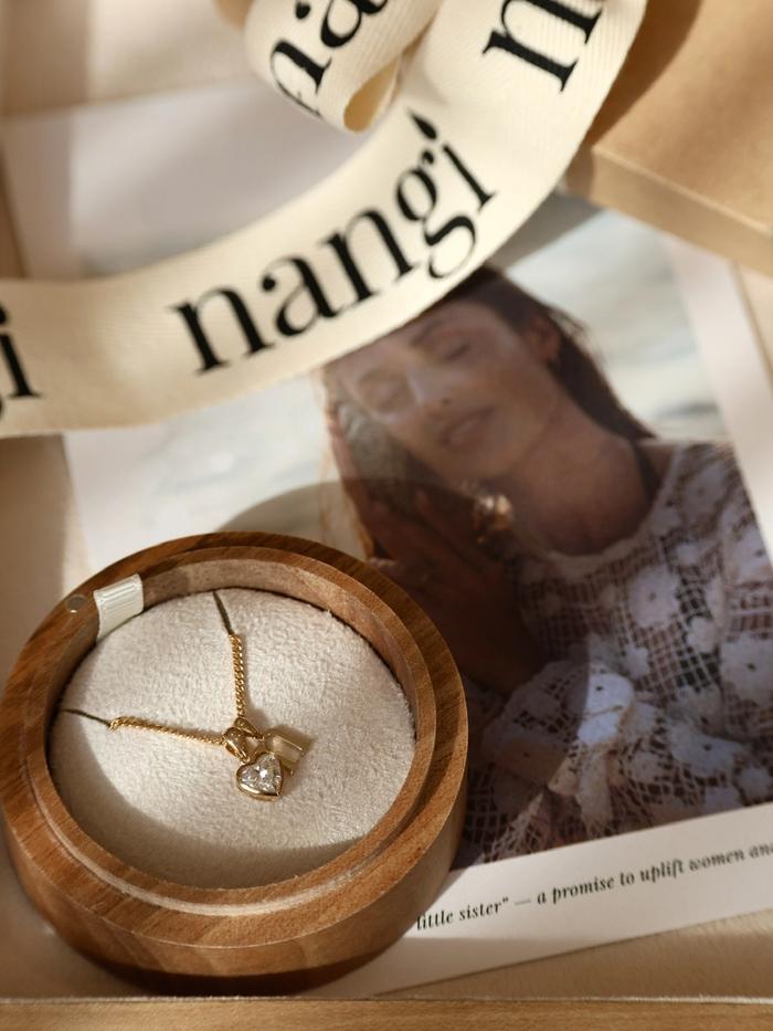 Nangi fine jewelry - pendant in gold