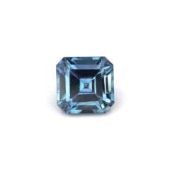 Nangi fine jewelry - blue gemstone in gold