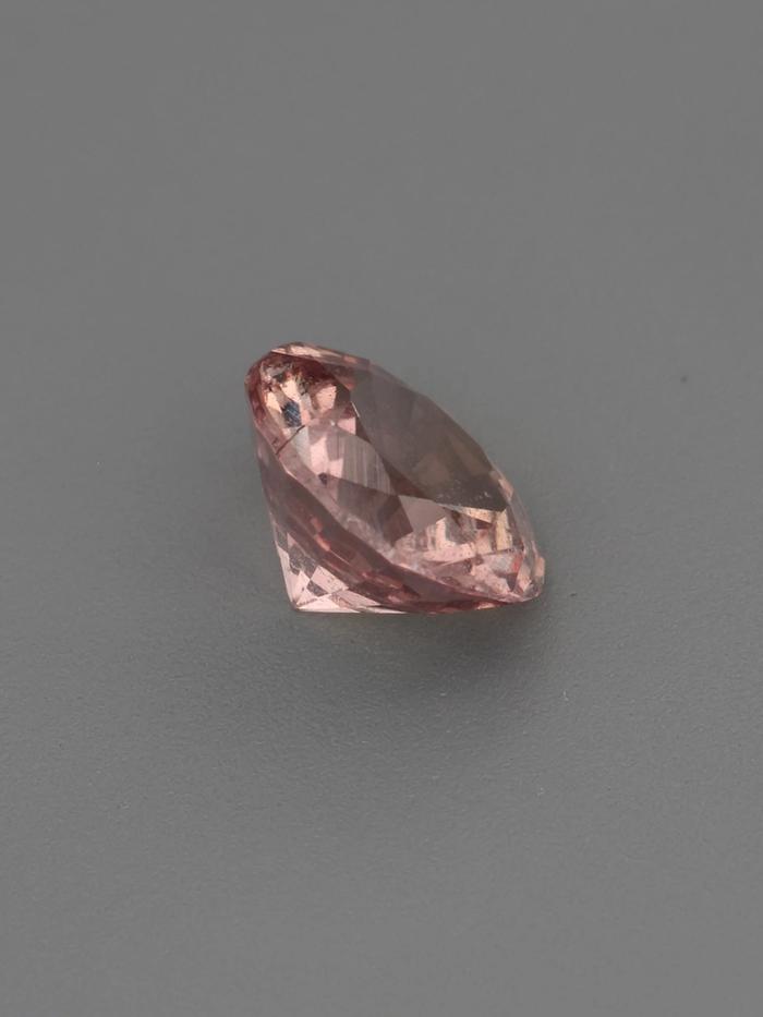 Nangi fine jewelry - pink gemstone in gold