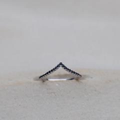 Nangi fine jewelry - black ring in white gold