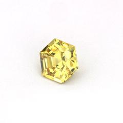 Nangi fine jewelry - yellow gemstone in gold