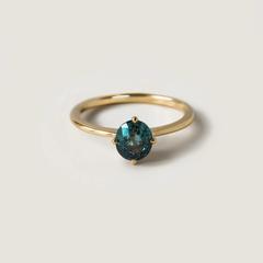 Nangi fine jewelry - teal sapphire ring in yellow gold