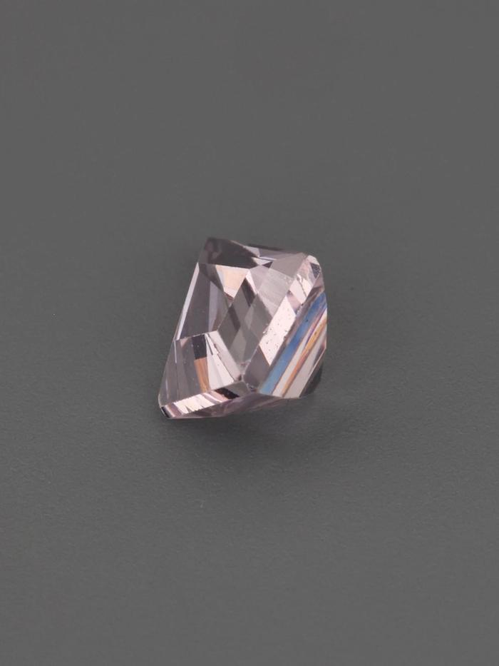 Nangi fine jewelry - pink gemstone in gold