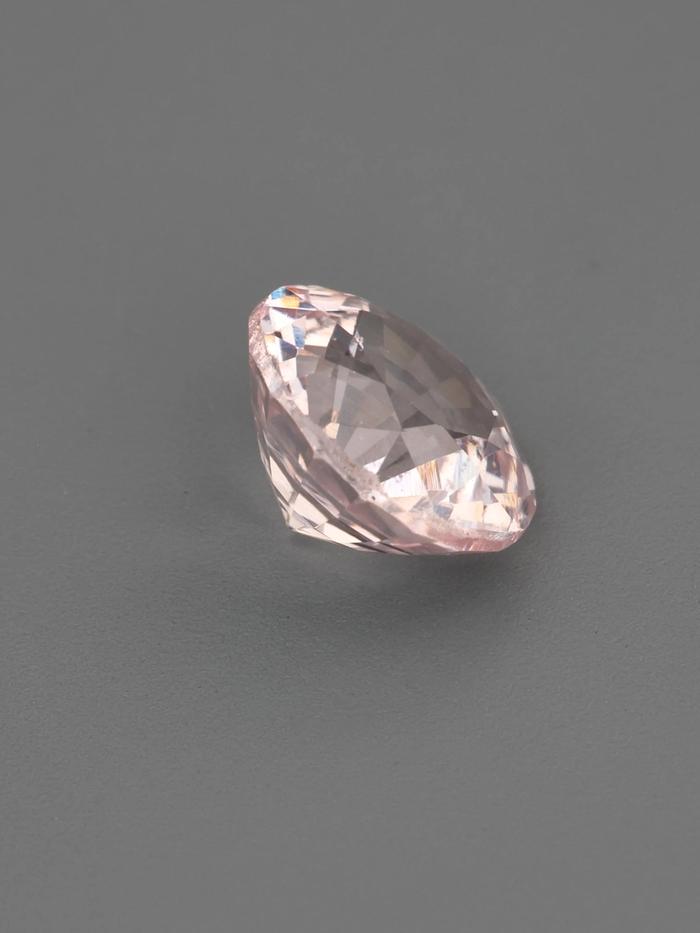 Nangi fine jewelry - champagne gemstone in gold
