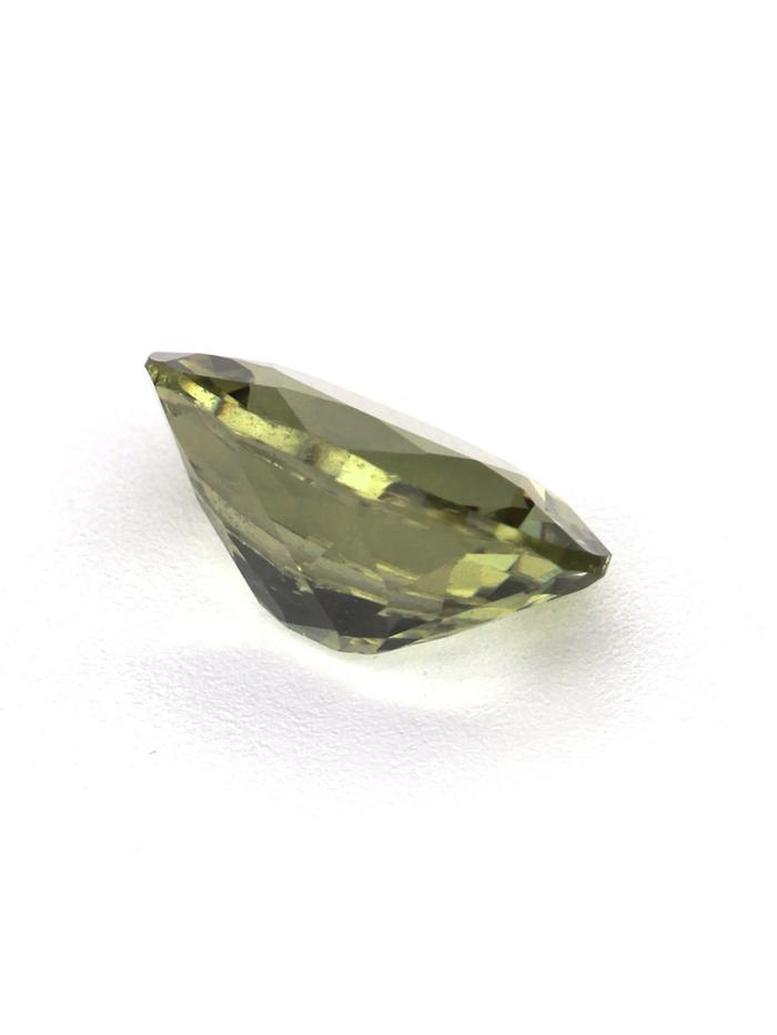 Nangi fine jewelry - green gemstone in gold
