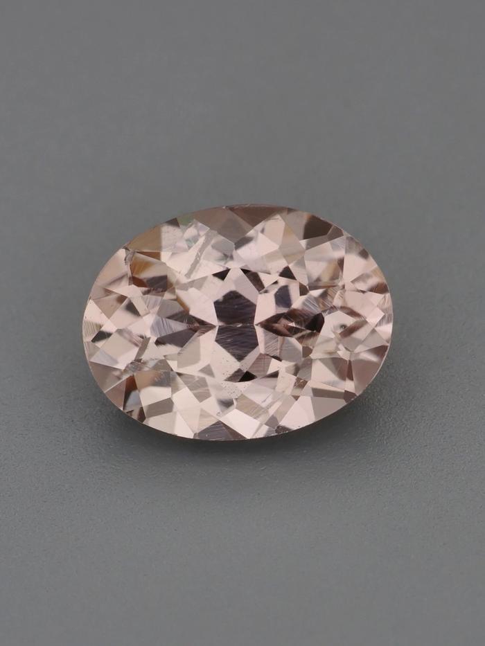 Nangi fine jewelry - pink tourmaline gemstone in gold