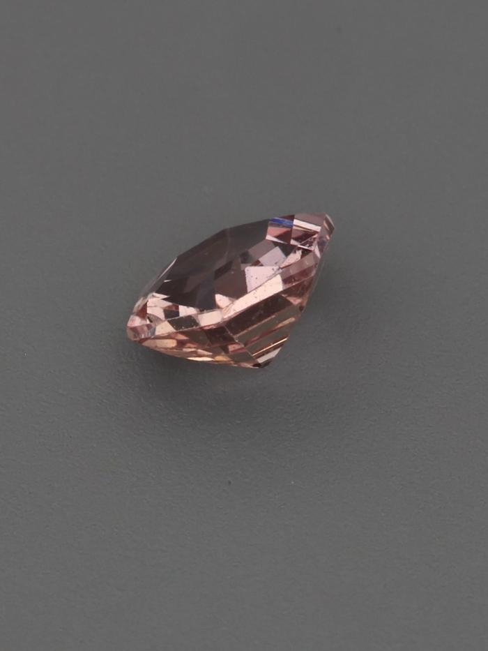 Nangi fine jewelry - pink gemstone in gold