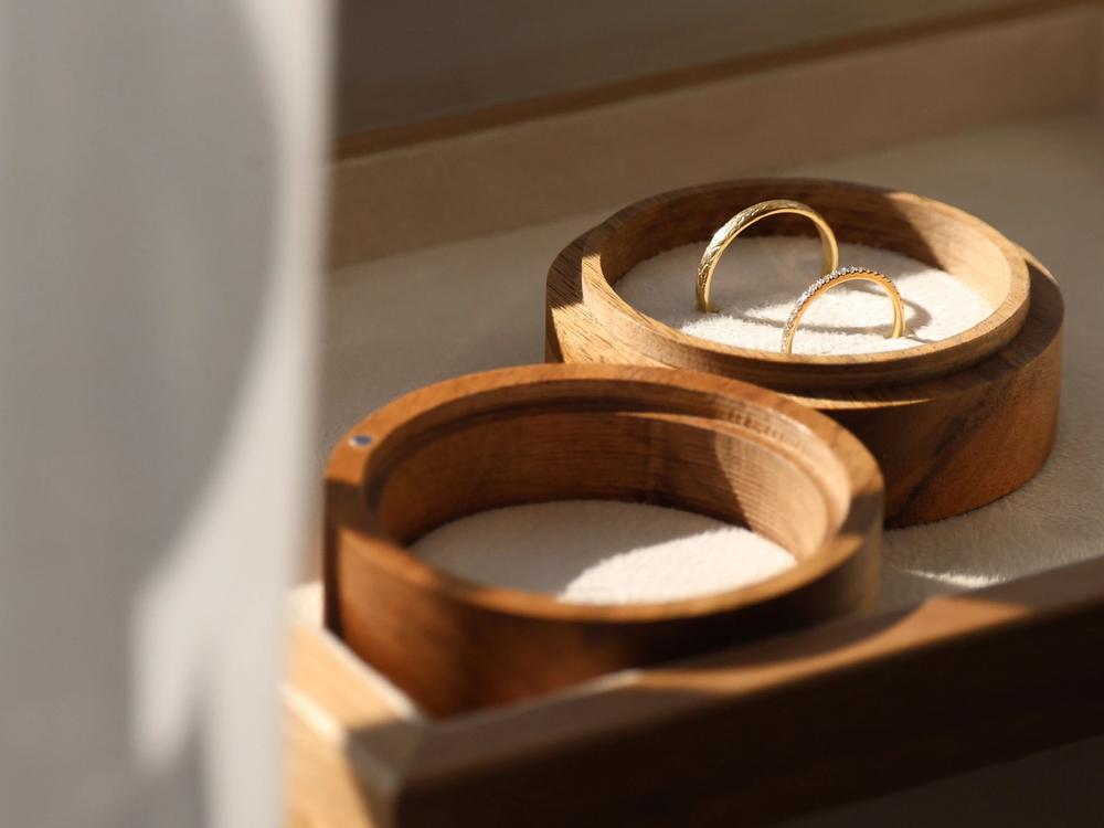 Nangi Love Wedding Bands