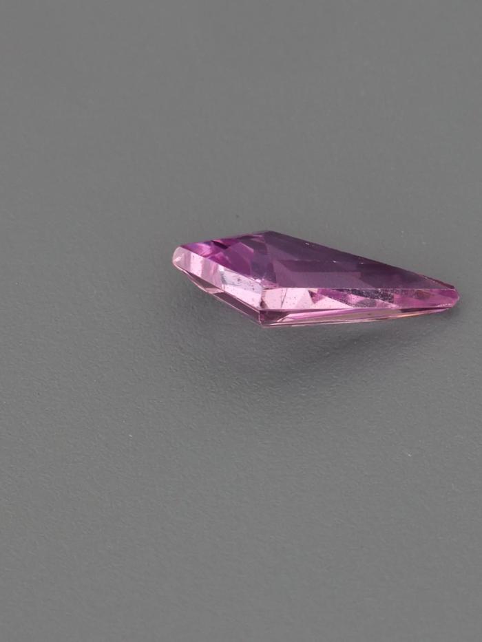 Nangi fine jewelry - pink gemstone in gold