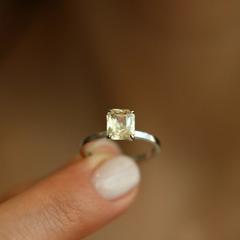 Nangi fine jewelry - yellow ring in white gold